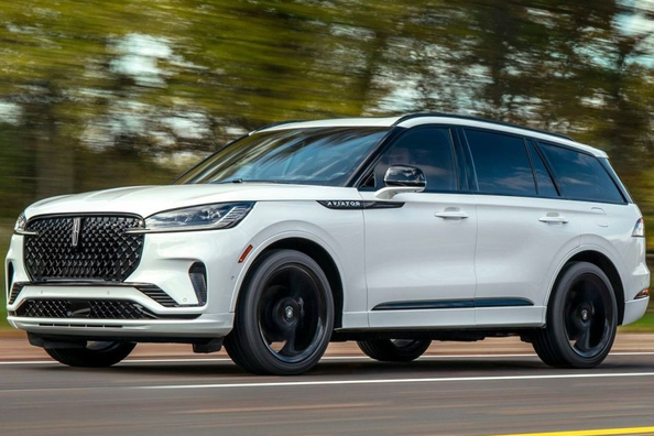 Lincoln Aviator 2025 -koeajo: Päivitetty näkemys ylellisyydestä