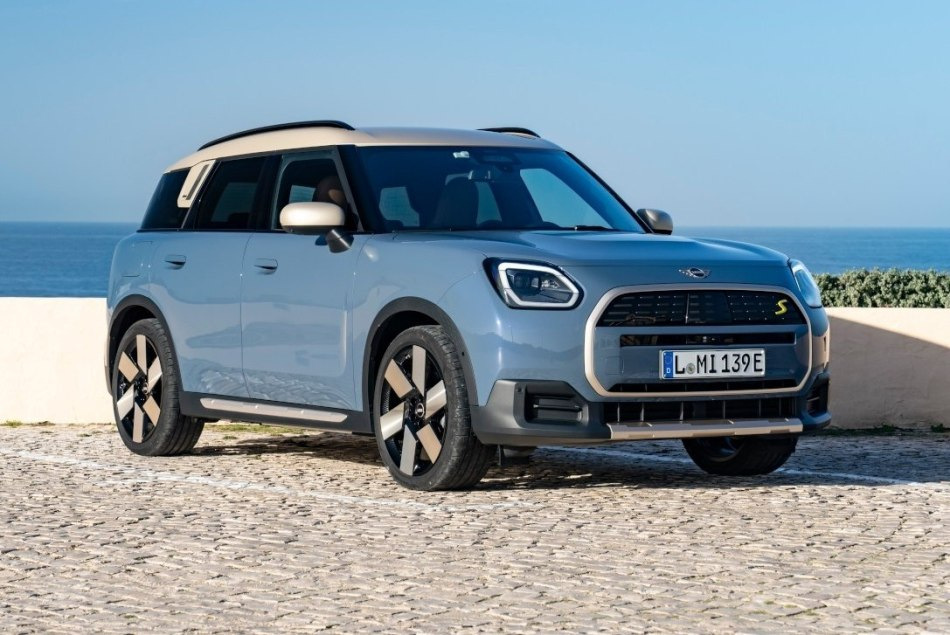 Mini Countryman Electric -koeajo: tyylikkään crossoverin sähköinen evoluutio