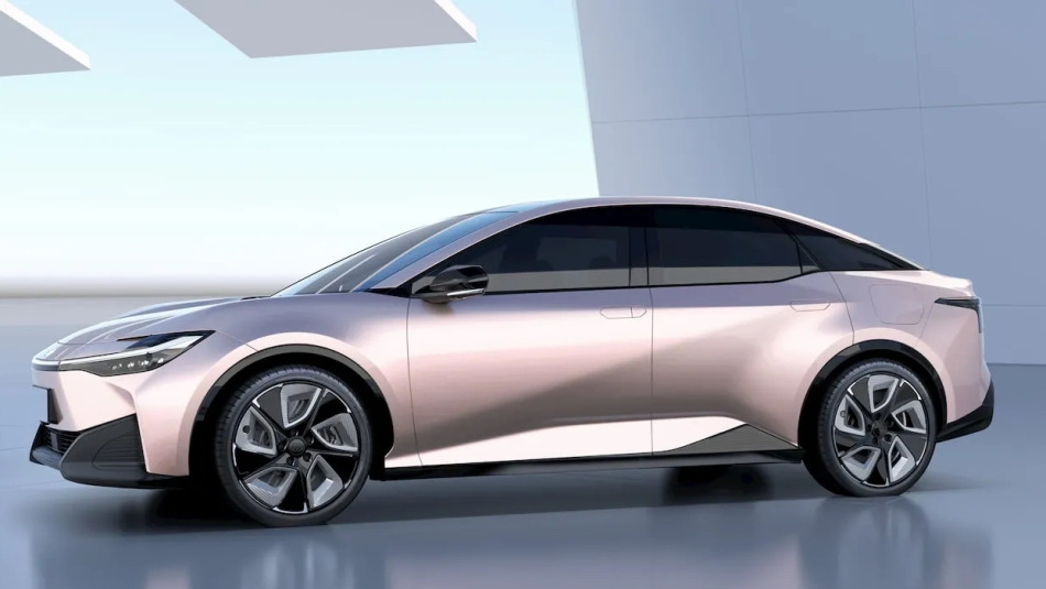 Koeajo: sähköinen Toyota bZ3 -sedan