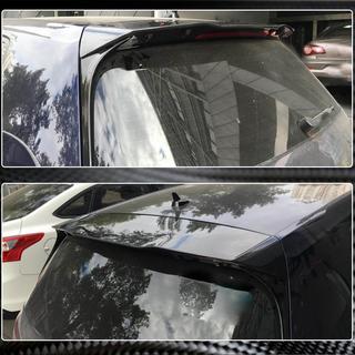 Spoileri V4 (GTI/R HB, hiilikuitu) kuva 3