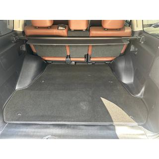 Tekstiilinen tavaratilan matto Premium V-1 (5-paikkainen, musta) Toyota Land Cruiser 200 2007–2021 kuva 1