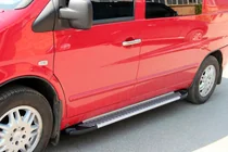 Mercedes Vito W638 1996–2003 Line-sivuporrassarja (2 kpl, alumiini) kuva 3