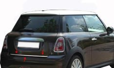 Mini Clubman R55/R56 2007–2014 Takaluukun reunalista R56 (ruostumaton teräs) kuva 1