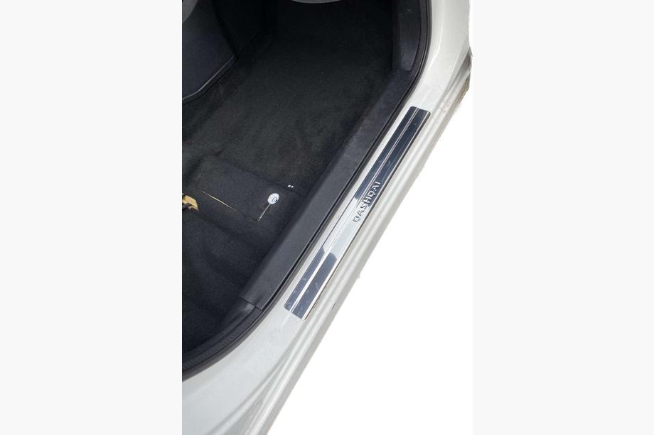 Nissan Qashqai 2014–2021 Kynnyslistat (Omsa, 4 kpl, ruostumatonta terästä) Image