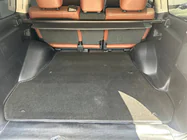 Toyota Land Cruiser 200 2007–2021 Tekstiilinen tavaratilan matto Classic V-1 (5-paikkainen, musta) kuva 1