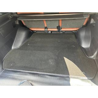 Tekstiilinen tavaratilan matto Classic V-1 (5-paikkainen, musta) Toyota Land Cruiser 200 2007–2021 kuva 2