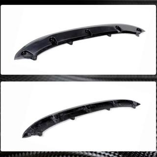 Etupuskurin lipa Lip V3 (GTI HB 2010-2013, hiilikuitu) kuva 3