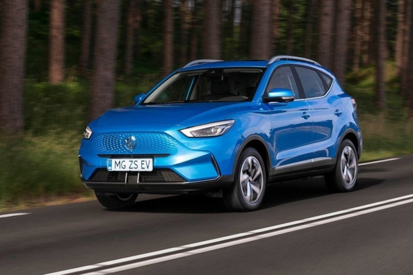 Uudistunut MG ZS EV: sähköcrossoverin koeajo
