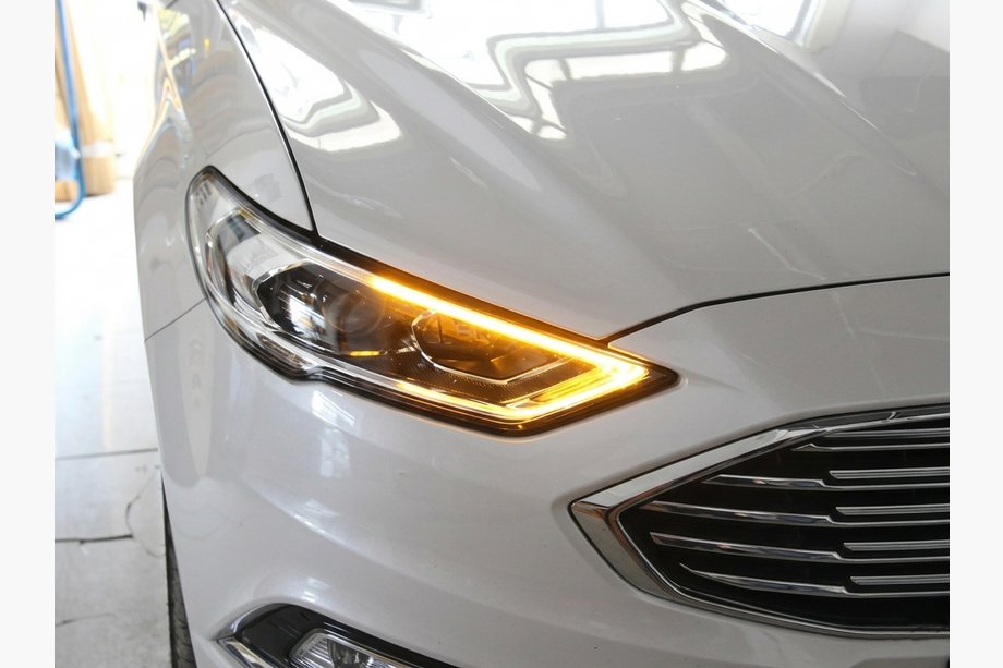 Ford Mondeo 2014–2022 Etuajovalot Full LED -moduuleilla (2019-2022, 2 kpl) Image