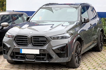 BMW X5 G05 2019–2026 Tyyliset munuaismaskit (X5M F95, 2023+) kuva 1
