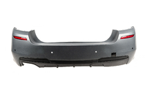 BMW 5-sarja F10/F11 2010–2016 Takapuskuri M-Performance-diffuusorilla (F10:lle, yksipuoliselle tuplapakoputkelle) kuva 1
