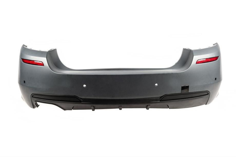 BMW 5-sarja F10/F11 2010–2016 Takapuskuri M-Performance-diffuusorilla (F10:lle, yksipuoliselle tuplapakoputkelle) Image