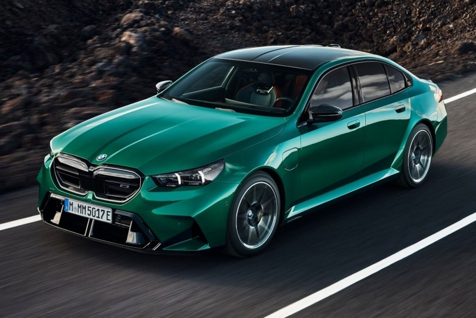 BMW M5 (G90): katsaus suorituskykyiseen hybridiin