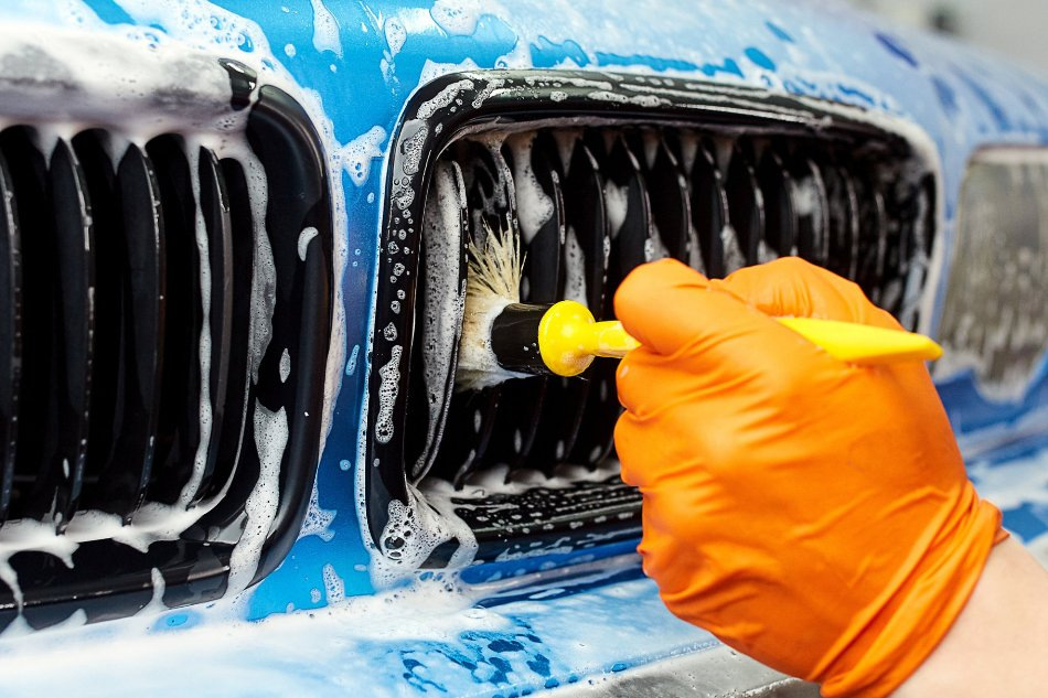 Auton detailing: punnitsemme plussat ja miinukset