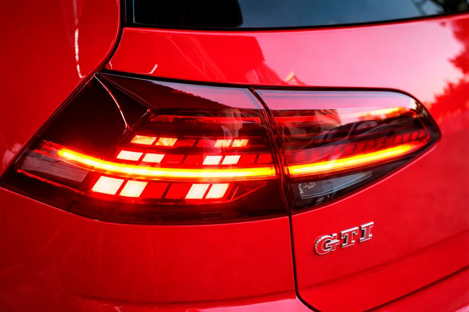 Volkswagen Golf 7/E-Golf 2012–2020 LED-takavalot (2012-2017, 2 kpl) Image
