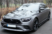 Mercedes E-class W213 2016–2023 Hiilikuituiset suojalistat etulokasuojiin kuva 6