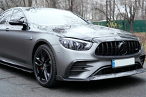 Mercedes E-class W213 2016–2023 Hiilikuituiset suojalistat etulokasuojiin kuva 1