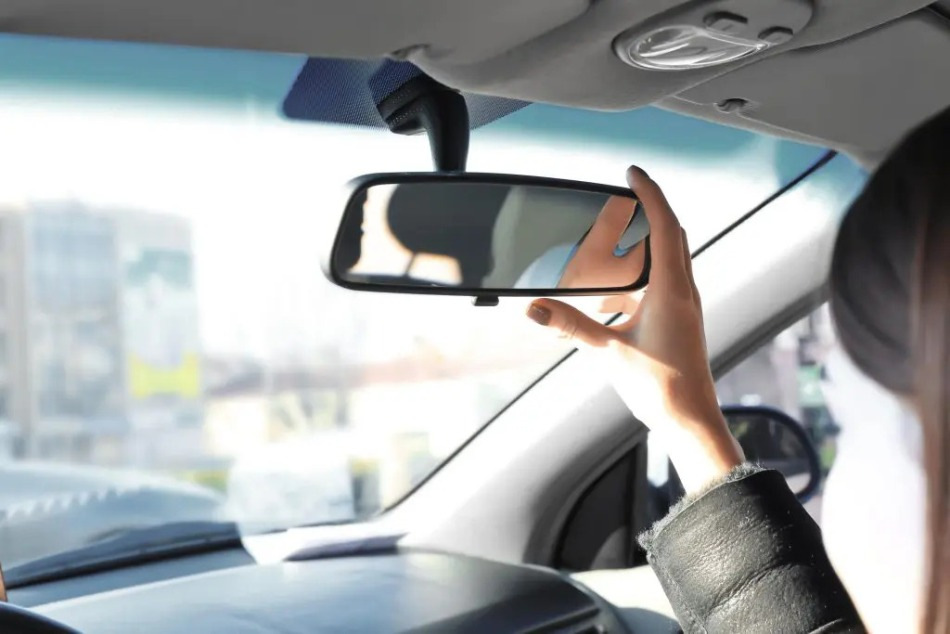 Mitä autosta kannattaa tarkistaa ennen lähtöä?