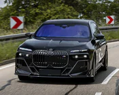 BMW 7-sarja G70/G71 2022– MNSR-Style Carbon korisarja kuva 1