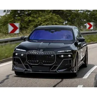 MNSR-Style Carbon korisarja