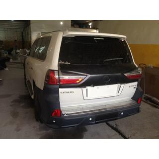 GBT facelift-sarjan takavalot Lexus LX570/450d 2008–2022