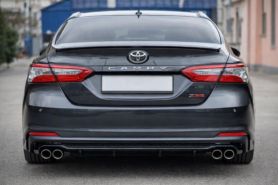 Toyota Camry 2017–2023 Lexus LS -tyylinen takapuskuri, valmiiksi koottu Image