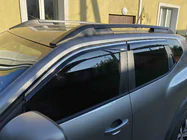 Dacia Duster 2024– Ikkunatuuliohjaimet kromilistalla (4 kpl, Niken) kuva 1