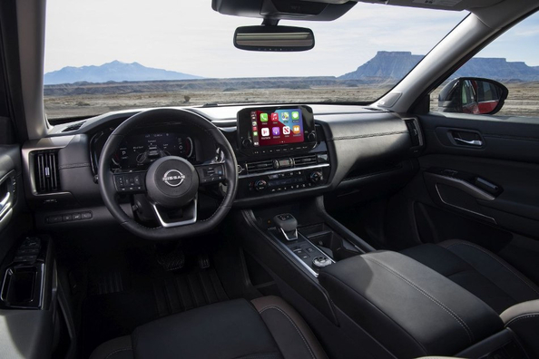 Koeajo: Nissan Pathfinder 5. sukupolvi – uusi taso perhe-SUV Kuva 5