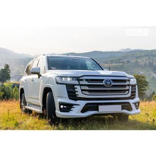 Etupuskurin lipa GXR Toyota Land Cruiser 300 2021– kuva 2