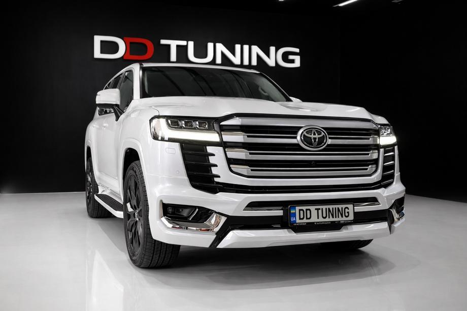 Toyota Land Cruiser 300 2021– Etupuskurin lipspoileri VXR Image