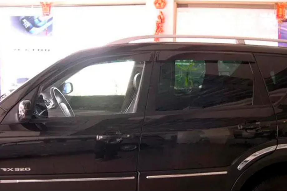 SsangYong Rexton I 2001–2017 Ikkunatuuliohjaimet 2008-2013 (4 kpl, HIC) Image