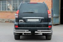 Toyota Land Cruiser Prado 120 2002–2009 Takatuplakulmat AK003-1 (2 kpl, ruostumaton teräs) kuva 2