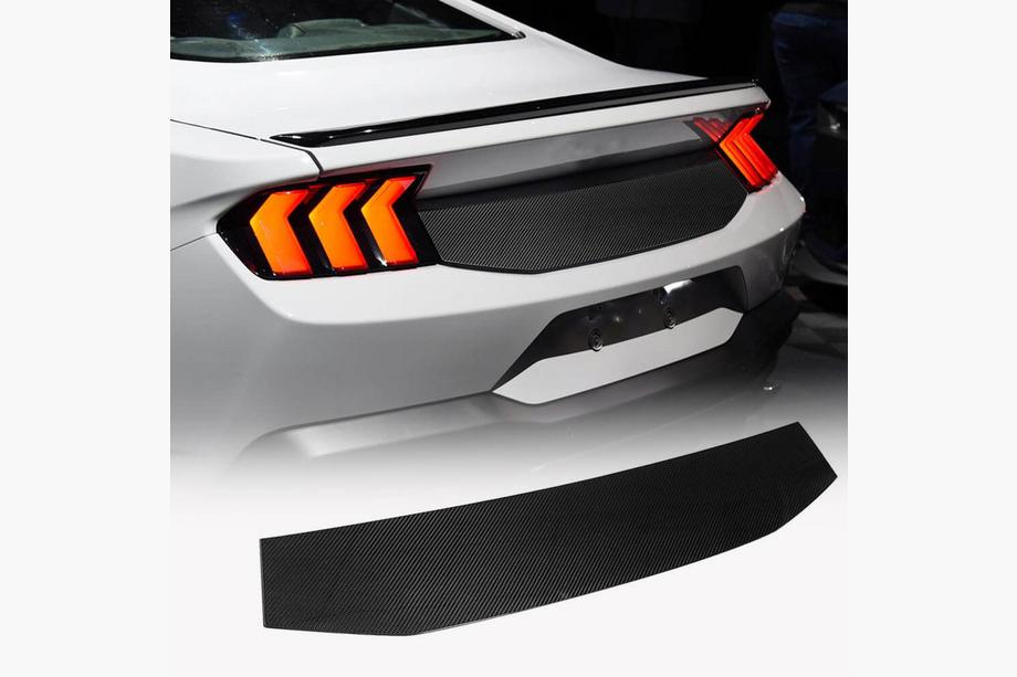 Ford Mustang 2024– Takalukun peite (Hiilikuitu) Image