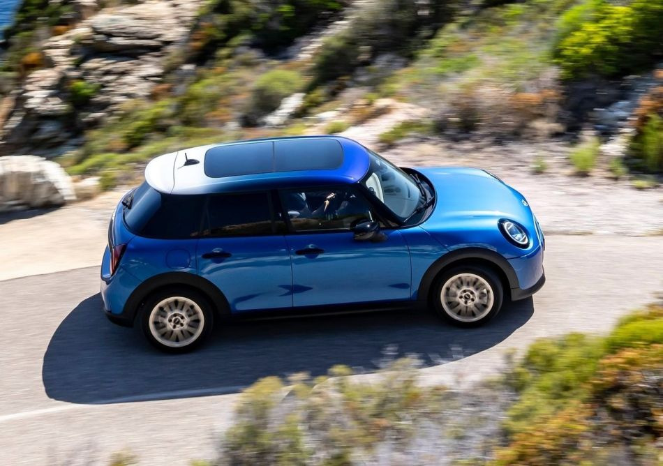 Uuden Mini Hatch (F65) 5-door -katsaus: ikonisen hatchbackin 4. sukupolvi