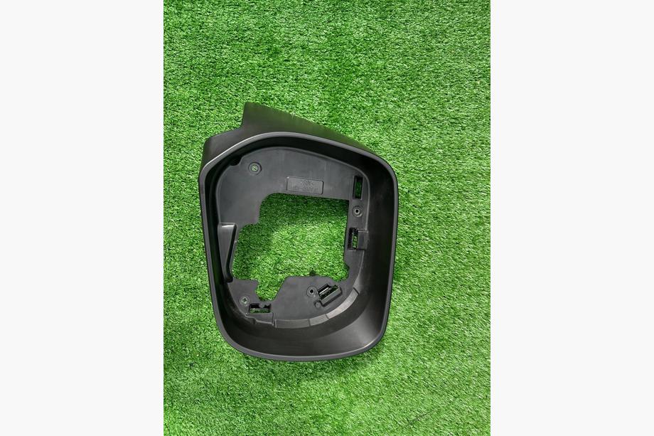 Toyota Land Cruiser 200 2007–2021 Peilikotelo (2012-2016, 1 kpl) Vasen Image