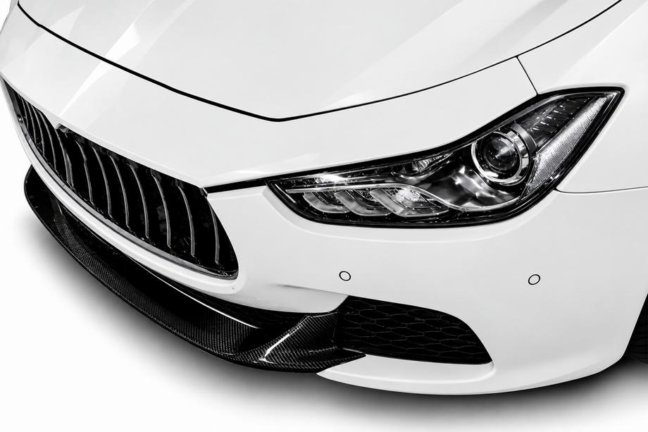 Maserati Ghibli 2013–2023 Etupuskurin lippa Lip V2 (Base/S/S Q4 2013-2017, hiilikuitu) Image
