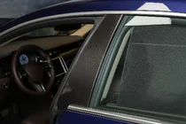 Maserati Quattroporte 2013–2023 Ovipilarien verhoilut (2013-2017, hiilikuitu) kuva 1