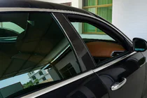 Maserati Quattroporte 2013–2023 Ovipilarien verhoilut (2013-2017, hiilikuitu) kuva 2