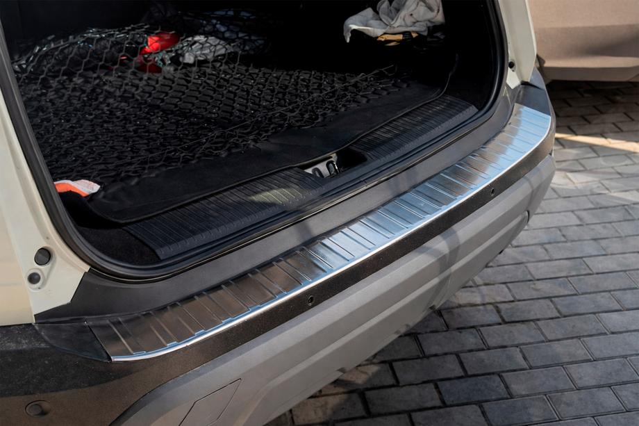 Nissan X-trail T33/Rogue 2022– Carmos takapuskurin suojalista (e-Power, ruostumaton teräs, matta) Image