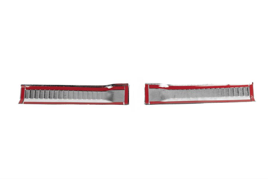 Suzuki Swift 2017–2024 Takaoven kynnyslista Carmos (ruostumaton teräs, kiiltävä) Kuva 3