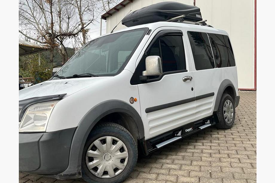 Ford Connect 2006–2009 Sivukynnykset Sorento-tyyliin (EuroCap) Kuva 1