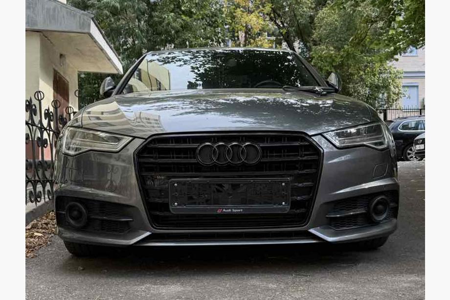 Audi A6 C7 2011–2017 Musta etumaski S-Style (2014-2017) Image
