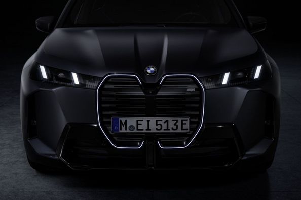 BMW iX M70 -koeajo: sähköistä voimaa urheilullisessa muodossa