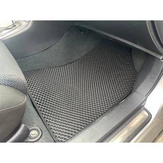 EVA-lattiamatot V-2 (mustat) Toyota Avensis 2003–2009 kuva 3