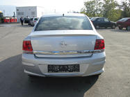 Opel Astra H 2004–2013 Taka-aladiffuusori Sedan (maalattava) kuva 1