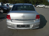 Opel Astra H 2004–2013 Taka-aladiffuusori Sedan (maalattava) kuva 3