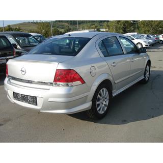 Taka-aladiffuusori Sedan (maalattava) kuva 4