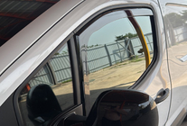 Opel Combo 2019– Ikkunatuulisuojat, upotettavat Niken Luxury (2 kpl) kuva 1