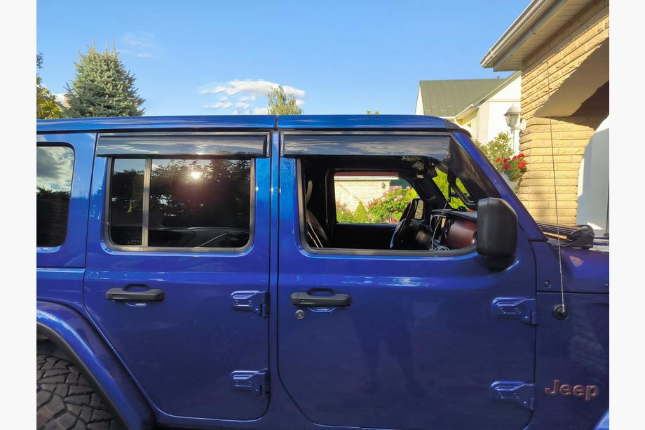 Jeep Wrangler 2018– Ikkunatuulenohjaimet Niken Luxury (4 kpl) Image