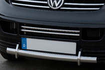 Volkswagen T5 Transporter 2003–2010 Puskurin säleikön suojalistat (2 kpl, ruostumaton teräs) OmsaLine – italialainen ruostumaton teräs kuva 1